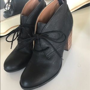 Tommy Hilfiger heeled boots